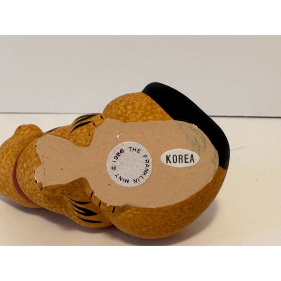 THE FRANKLIN MINT Curio Cabinet Cat Collection "CHALKWARE" Orange w/details VTG - Picture 3 of 5